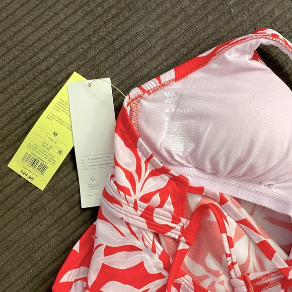 All in Motion Medium Red Floral Tankini Set - Picture 4 of 9